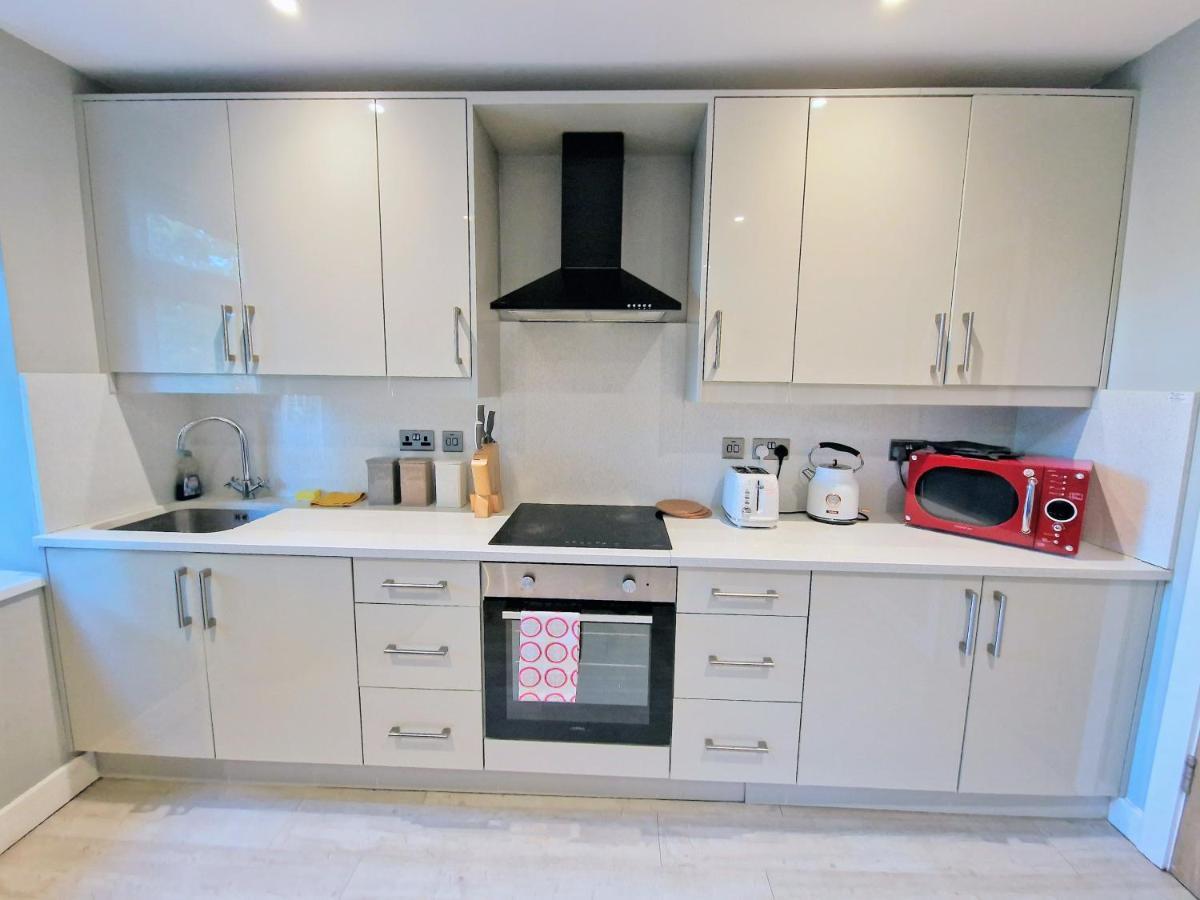 Central Reading Modern 3Br Flat - Walk To Station And High Street 外观 照片